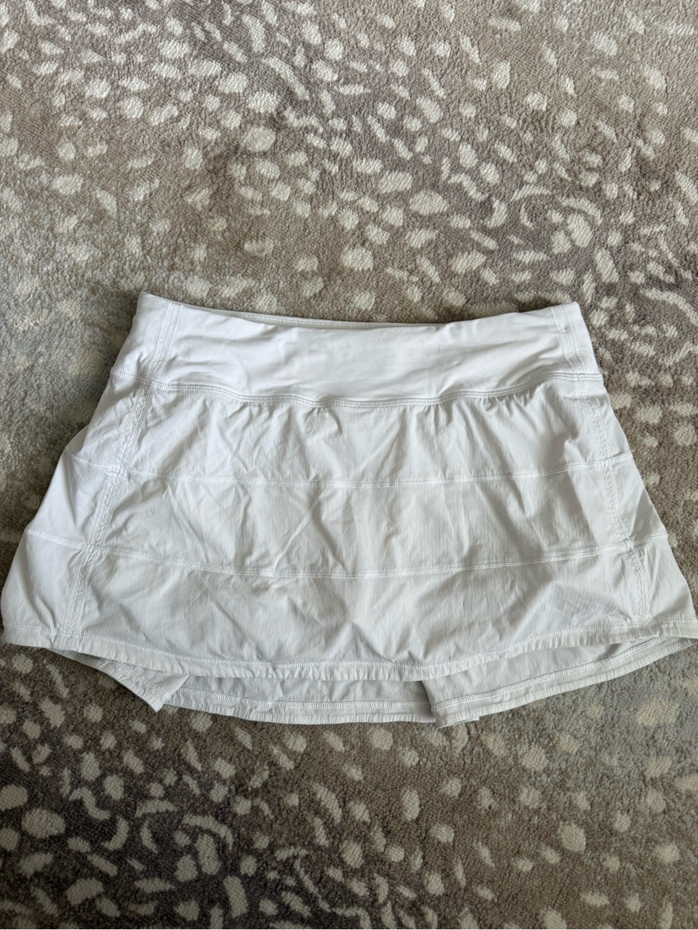 Lululemon Mid Rise Pace Rival White Skirt